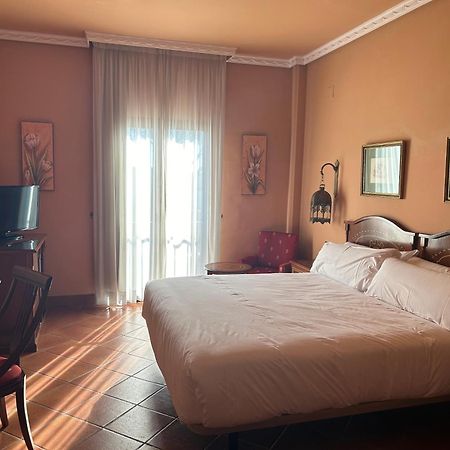 อเลเกรีย เอล กอร์ติโฆ Hotel มาตาลัสกาญาส ภายนอก รูปภาพ
